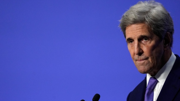 John Kerry hosts world's largest carbon emitters in first forum since UN climate summit