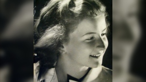 Photo of Holocaust survivor Hedy Bohm when she was a teenager in the 1940s. (Bohm family)
