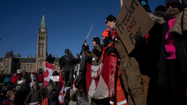 Protes pengemudi truk: Pembaruan langsung dari Ottawa pada hari Minggu