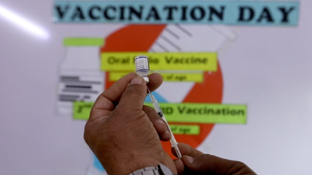Pfizer mengirimkan data yang meminta persetujuan AS untuk vaksin COVID untuk anak-anak: Bloomberg