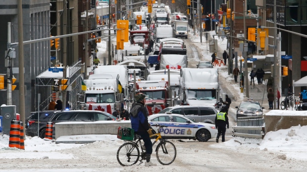 Freedom Convoy: Perusahaan truk derek menolak permintaan bantuan polisi Ottawa