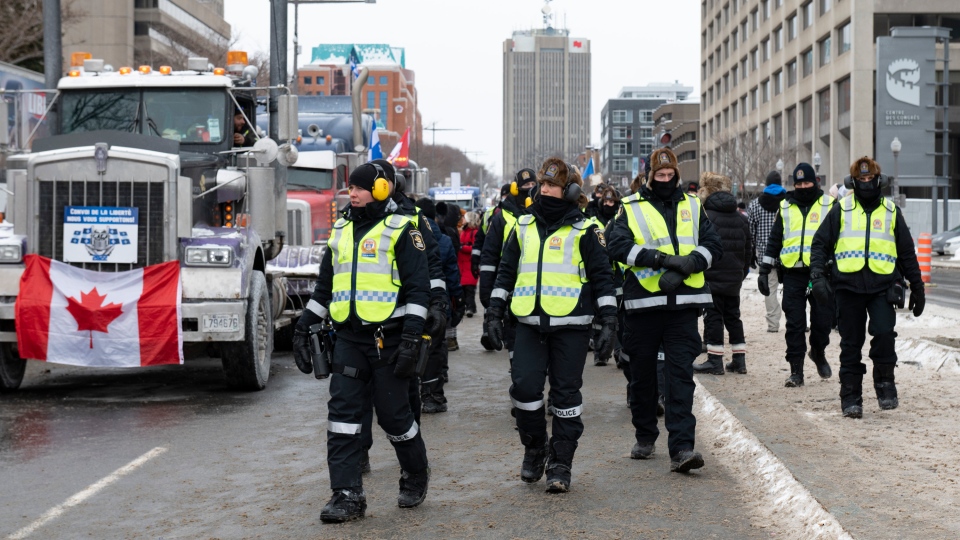Police escort truckers out of Quebec City