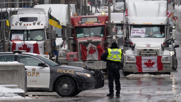 About 100 convoy trucks in downtown Ottawa have children living inside: police