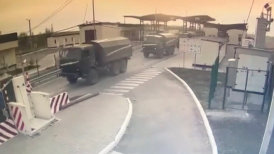 Russia vehicles border