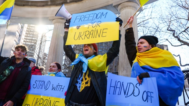 ‘It feels like a nightmare’: Montreal’s Ukrainian community protests Russian invasion
