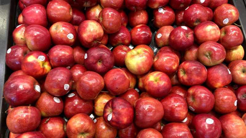 Apples for sale at the Brockville Metro. (Nate Vandermeer/CTV News Ottawa)