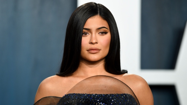 Kylie Jenner membuka tentang pemulihan pascapersalinan