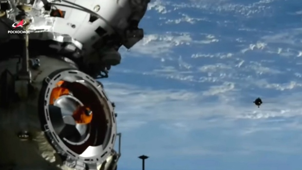 Spacewalk akan membawa astronot ESA Matthias Maurer dalam ‘tur lengkap stasiun luar angkasa’