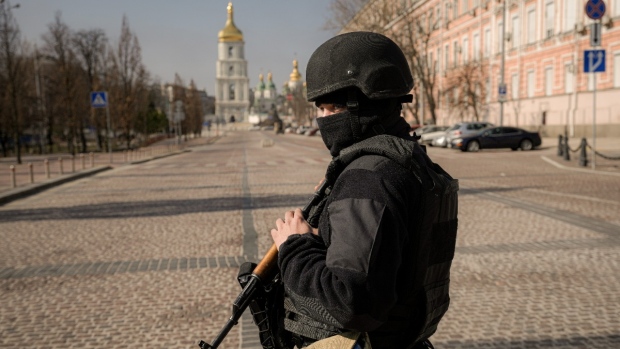 Momen-momen penting dalam perang sebulan Rusia di Ukraina