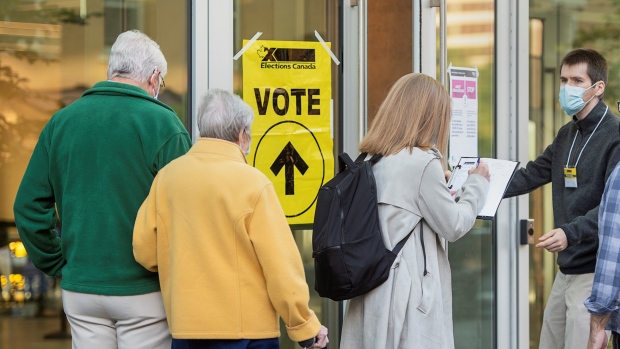 Janji liberal untuk menjelajahi hari pemungutan suara 3 hari mengejutkan Pemilu Kanada