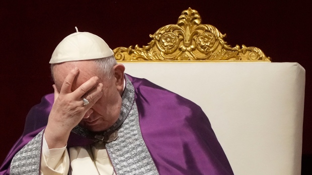 Inilah dua kali seorang paus meminta maaf dalam sejarah baru-baru ini