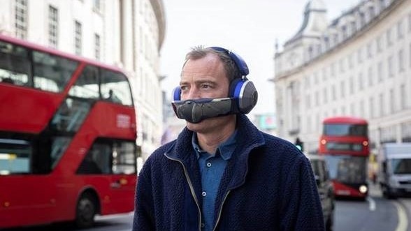Headphone pertama Dyson mengklaim dapat membersihkan udara yang Anda hirup