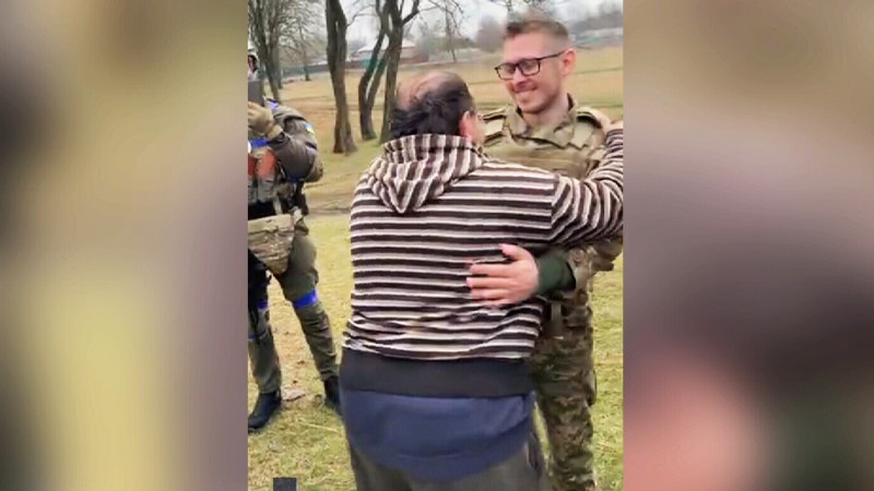 Ukrainian soldier's emotional reunion with parents