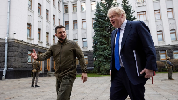 Berita Ukraina: Boris Johnson mengunjungi Kyiv