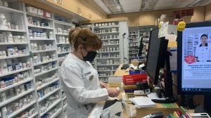 Caroline Lamontagne is pharmacist and owner of the Jean Coutu in Roberval. Trium Media