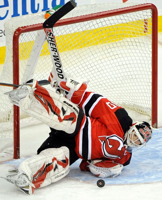 Brodeur goes for Roy's record in Montreal