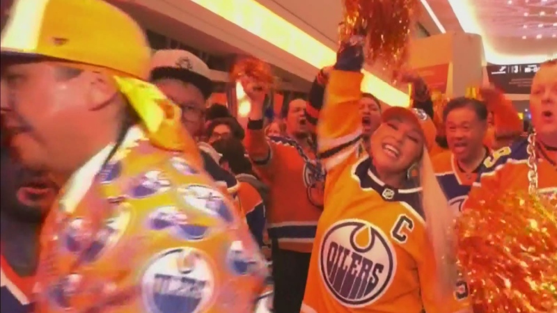 Local bars rejoice for Oilers continued success