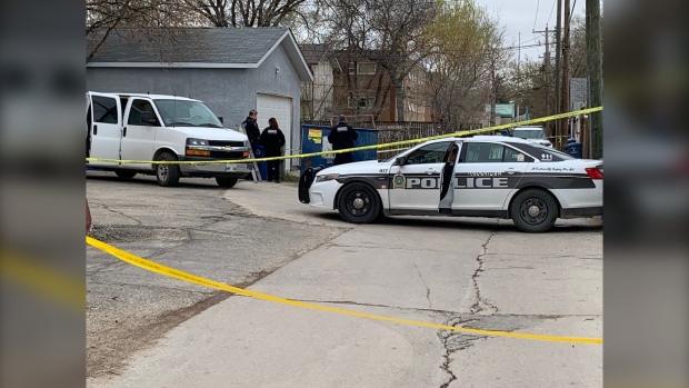 Winnipeg investigate a report of suspicious circumstances in the 200 block of Edison Avenue on May 16, 2022. (CTV News Photo Gary Robson)