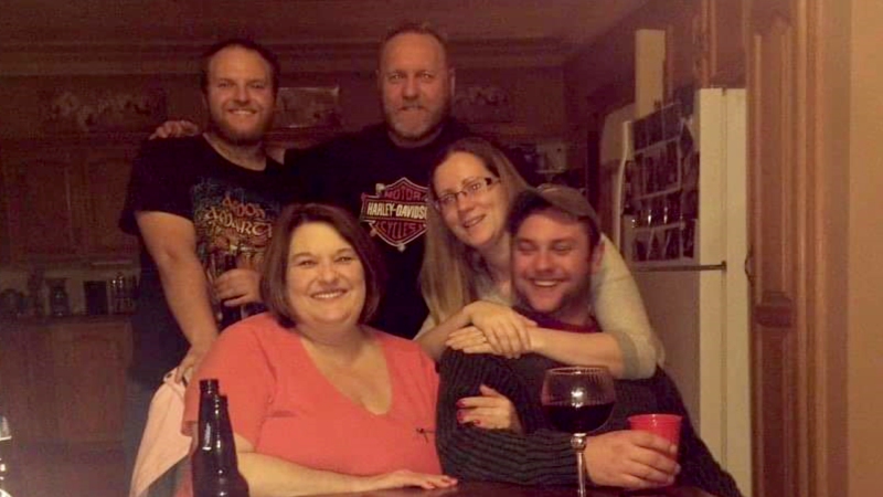 From left to right, Zachary Hartman, Christine, Bill, sister-in-law Jayde and brother Alex. (Source: Gaetano Pellitteri)
