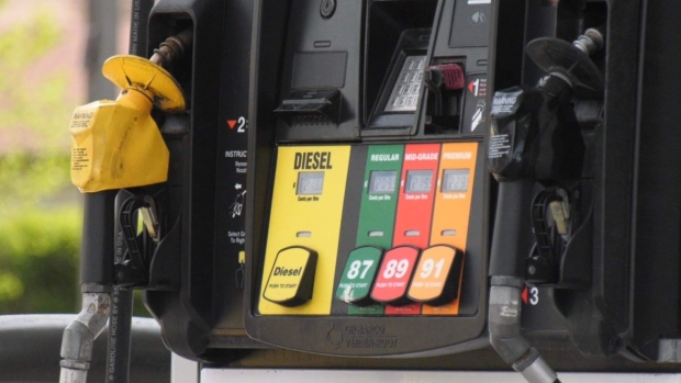 Gas pump in Windsor, Ont. on Thursday, May 19, 2022. (Chris Campell/CTV News Windsor)