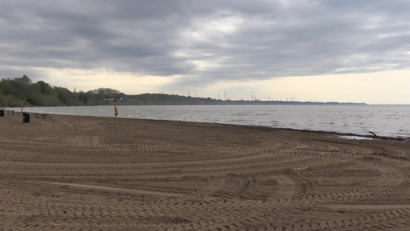 An overcast sky at Port Burwell beach on the morning of Friday, May 20, 2022. (Sean Irvine/CTV News London)