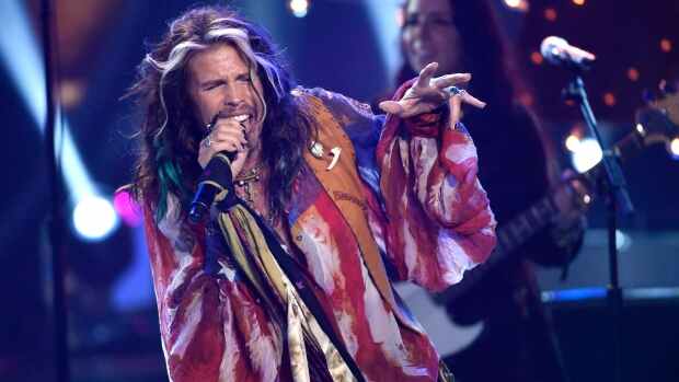 Steven Tyler performs at the American Idol XIV finale at the Dolby Theatre on Wednesday, May 13, 2015, in Los Angeles. THE CANADIAN PRESS/AP/Photo by Chris Pizzello/Invision/AP
