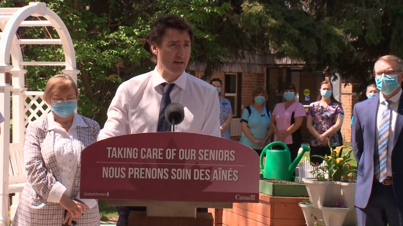 Justin Trudeau makes an announcement at a seniors care home in Saskatoon, on May 25, 2022. 