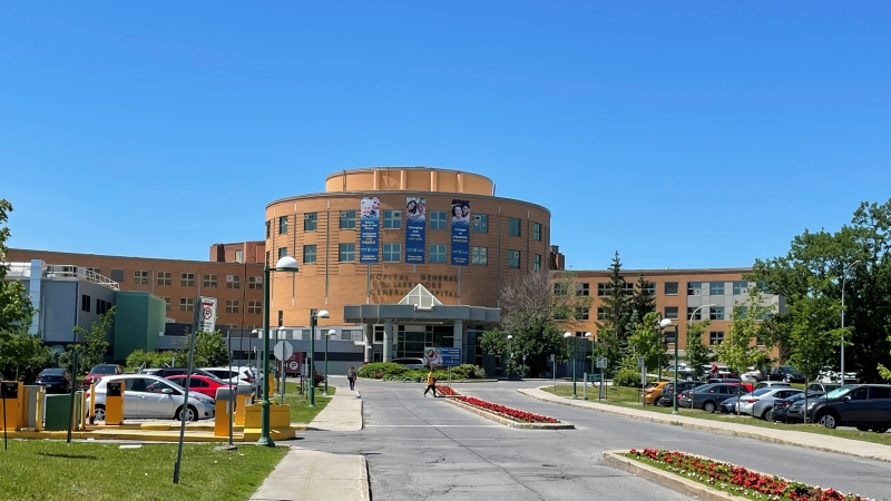Lakeshore Hospital on Montreal's West Island. (Matt Gilmour/CTV News)