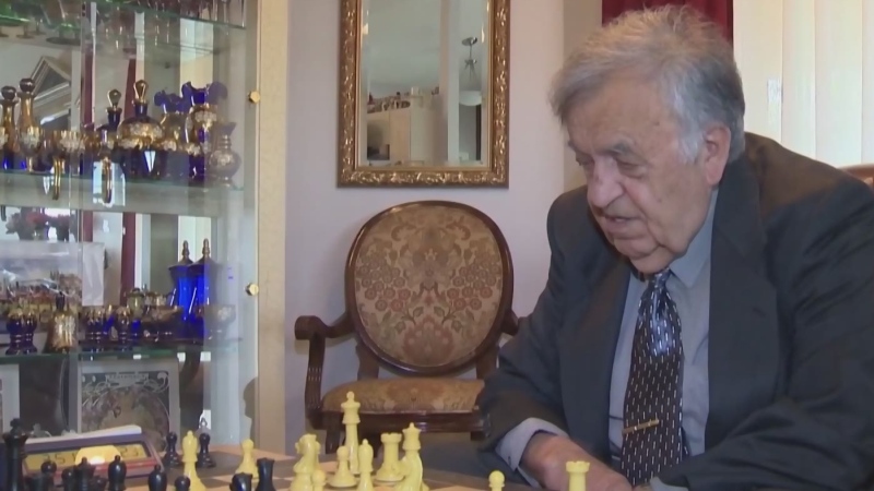 Chess master has roots in western Canada