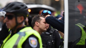 Officers injured, four people arrested at Ottawa protest