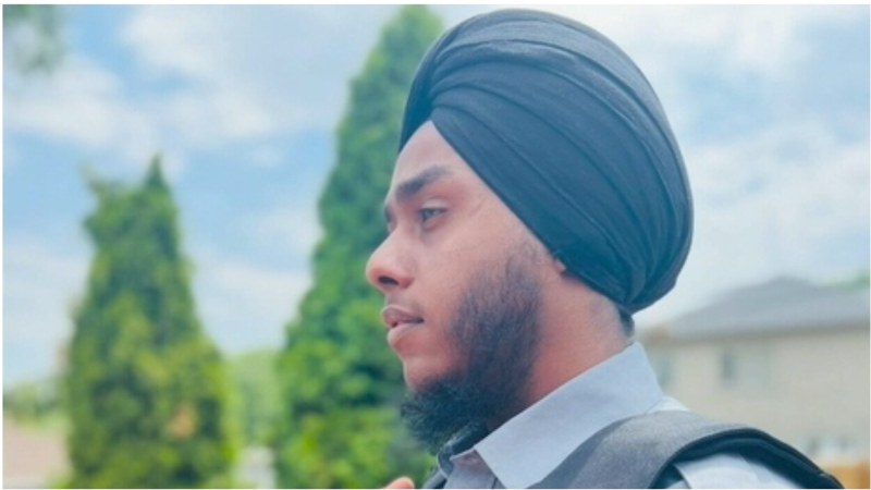 Birkawal Singh Anand, a contracted security guard who works at a Toronto respite centre, said he was recently told to shave after a mandatory N95 mask couldn’t be properly fitted due to his beard. Anand is Sikh and according to his faith must not cut or shave his hair or beard.