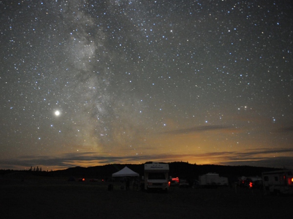 Amateur astronomers camp out under the stars during the eight-day Merritt Star Quest. (courtesy of Randy Giesbrecht) 