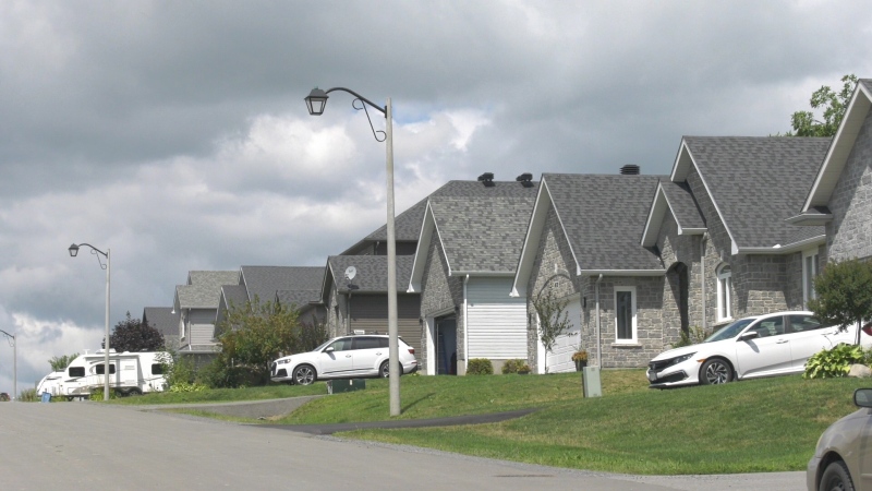 New houses along Jim Brownell Drive in Long Sault, Ont., in the Counties of Stormont, Dundas and Glengarry. (Nate Vandermeer/CTV News Ottawa)