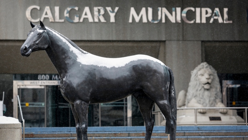 The Calgary municipal building in Calgary, Alta., Wednesday, March 18, 2020, amid a worldwide COVID-19 pandemic. (THE CANADIAN PRESS/Jeff McIntosh)