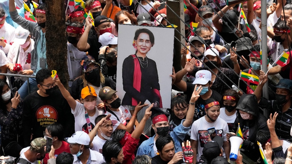 Picture of Aung San Suu Kyi in a Bangkok protest