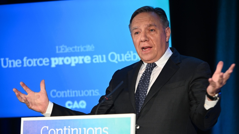 Coalition Avenir Quebec Leader Francois Legault speaks to business people, Tuesday, Sept. 6, 2022, in Becancour, Que.  THE CANADIAN PRESS / Jacques Boissinot 