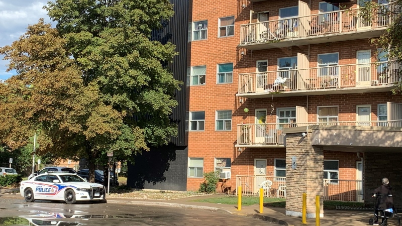 London police are investigating an apparent stabbing in the 200 block of McNay Street. Sept. 19, 2022. (Bryan Bicknell/CTV News London)