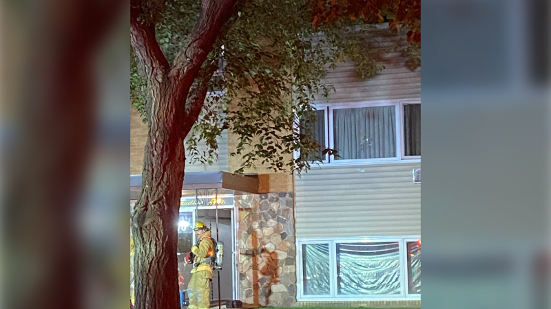 Regina fire crews responded to an apartment fire in the 400 block of Retallack Street on Sept. 26, 2022. (Source: @Regina_Fire/Twitter)