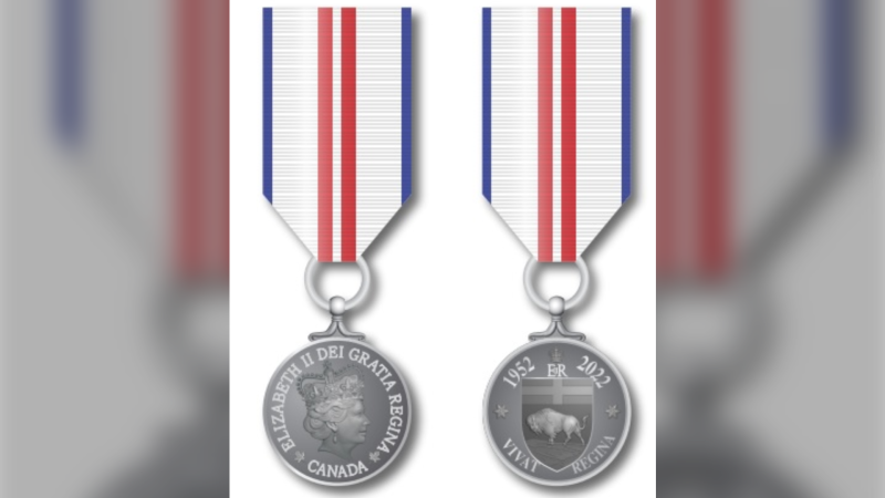 The new Queen Elizabeth II Platinum Jubilee Medal that honours the Queen's 70 years on the throne. Sept. 26, 2022. (Source: Government of Manitoba)
