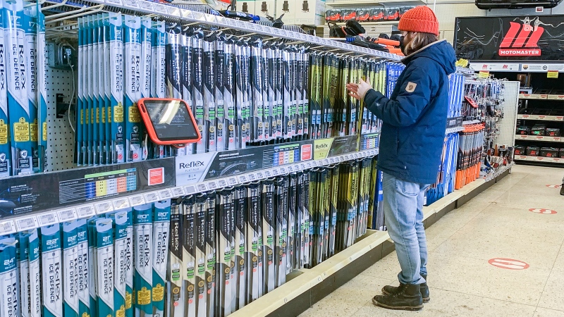 A man shops in a large box store in Montreal, Sunday, January 23, 2022. FILE PHOTO THE CANADIAN PRESS/Graham Hughes