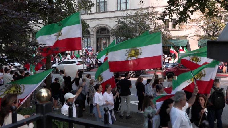 Thousands attend freedom rally for Iran