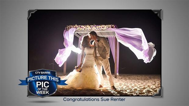 PIC OF THE WEEK: WEDDING PHOTOS