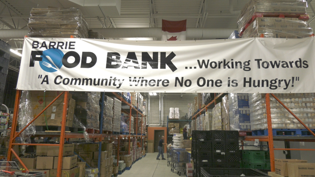 Barrie Food Bank in Barrie, Ont. (CTV News/Christian D'Avino)