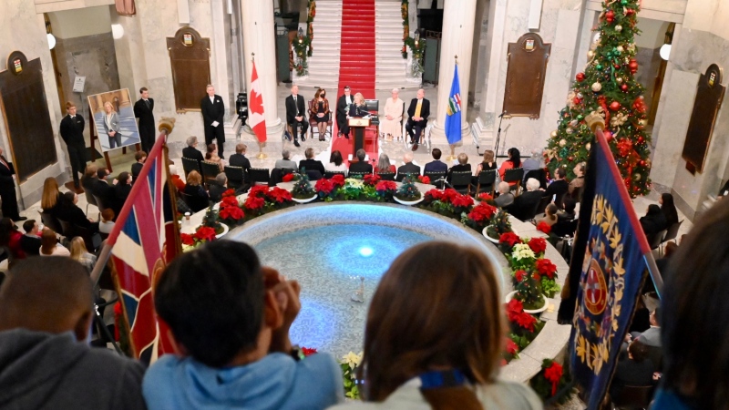 Former premier and NDP Leader Rachel Notley accepts her official Alberta Legislature portrait on December 8, 2022 (Source: Legislative Assembly of Alberta.)