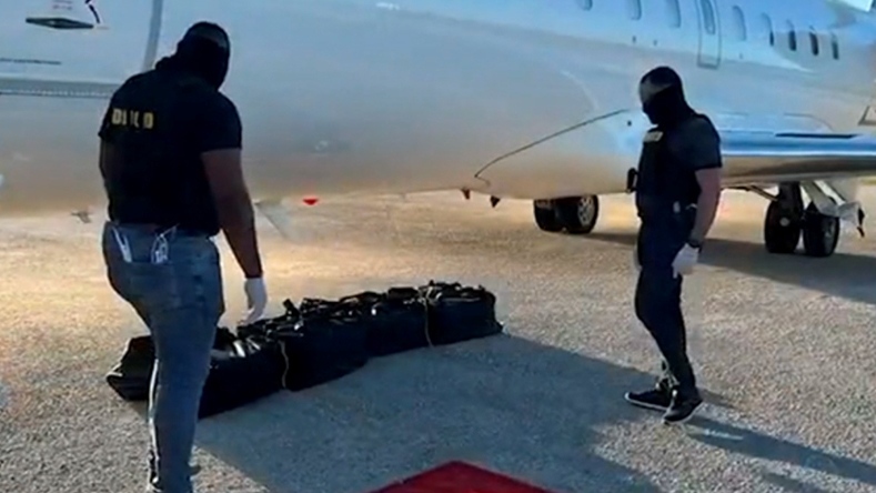 In April 2022, Dominican drug squad officers found 210 kg. of cocaine on board a Pivot Airlines charter flight that was about to return seven Canadian passengers from Punta Cana to Toronto.