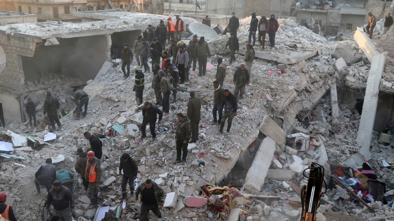 Building collapse in Syrian city of Aleppo leaves 16 dead