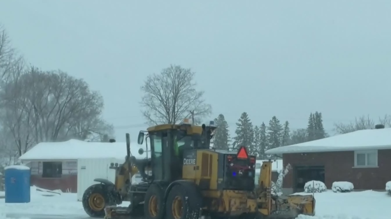 Snowstorm disrupts travel in Ottawa