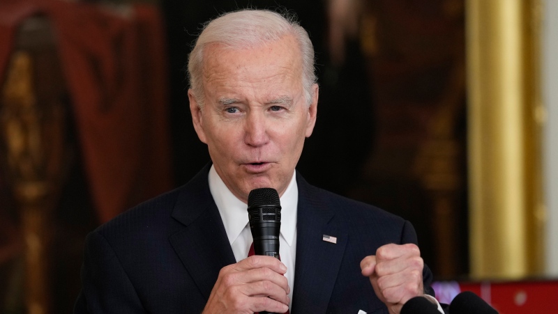 Biden pays tribute to victims of California shootings
