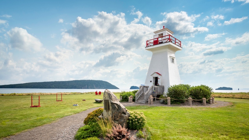 United States tourist suing over 2017 fall at historic Nova Scotia lighthouse