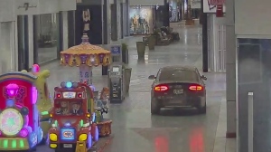 Robbery suspects drive inside Vaughan Malls